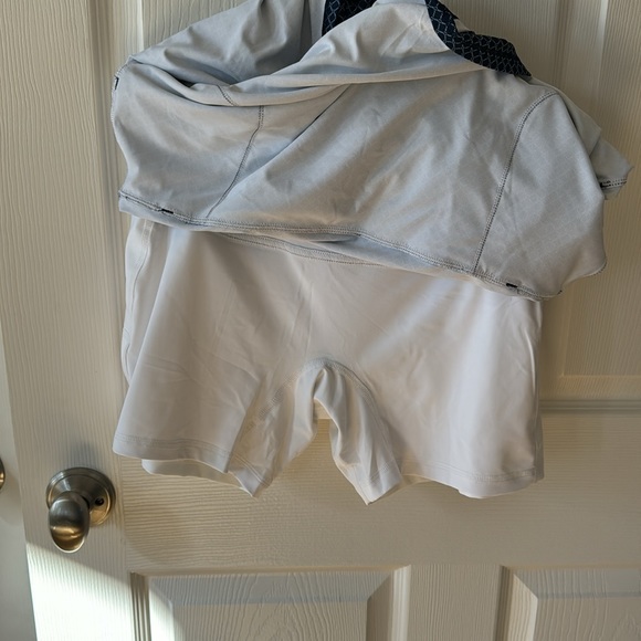 Peter Millar Geometric Golf skort size large - Picture 6 of 6